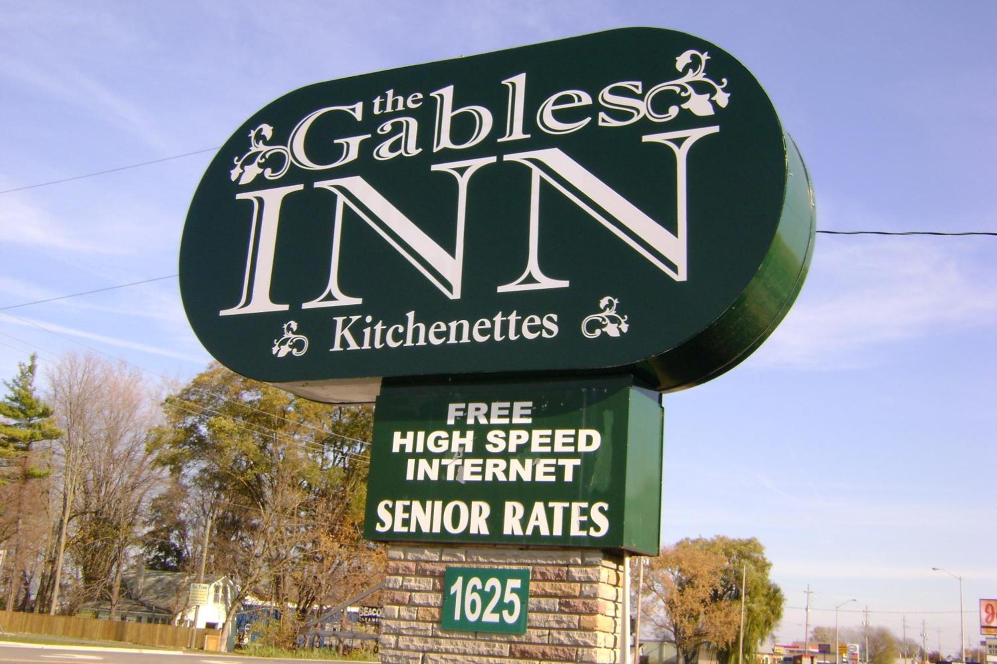 The Gables Inn Sarnia Exteriör bild